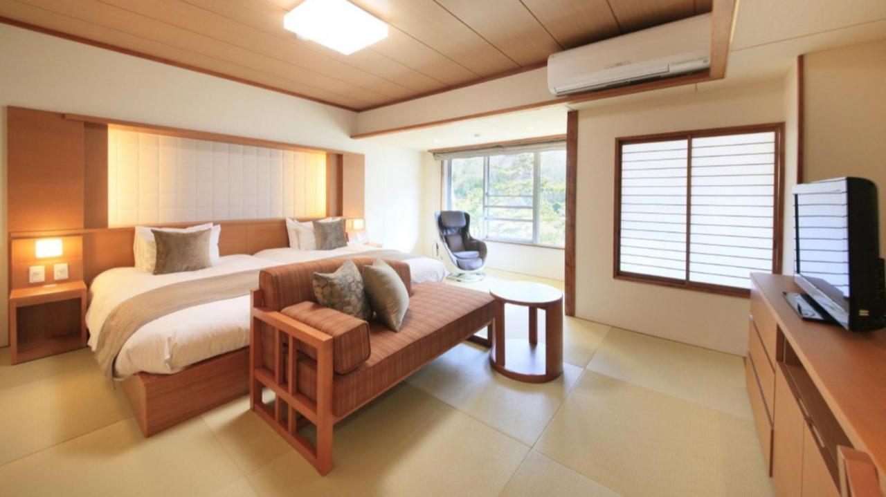 Shimobe Hotel Minobu Exterior photo