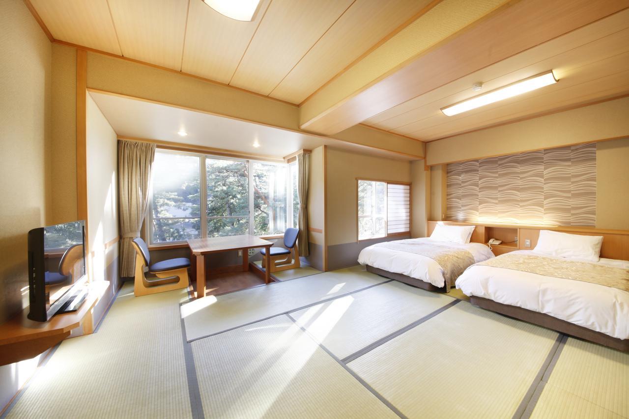 Shimobe Hotel Minobu Exterior photo