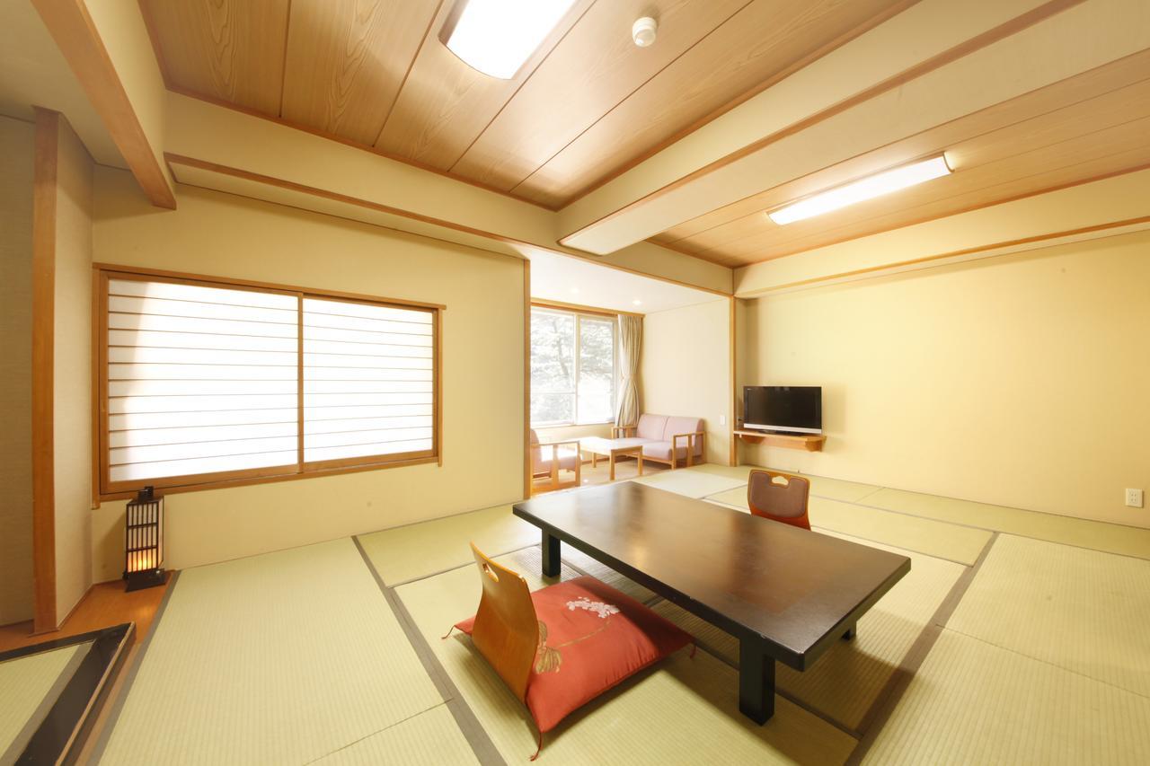 Shimobe Hotel Minobu Exterior photo